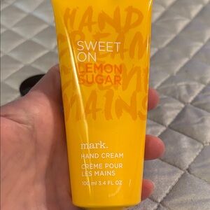 mark. Lemon Sugar Hand Cream - Bright Yellow